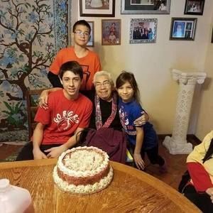 Meet your Posher, Caroline